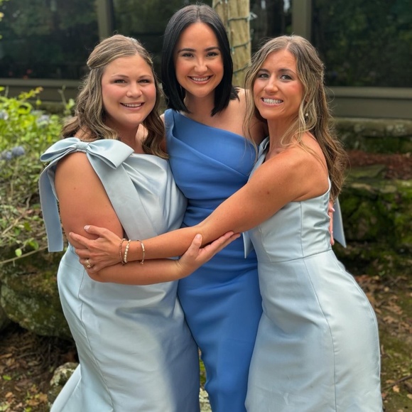 Event Dress - Picture 4 of 7